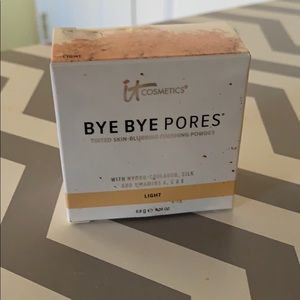 It cosmetics bye bye pores finishing powder